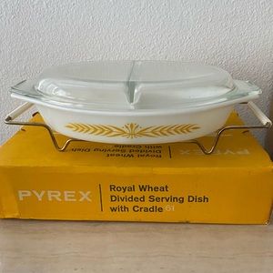 Vintage Pyrex Promotional Cinderella Divided Dish w/ Cradle & Lid in Box
